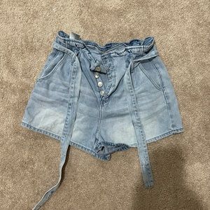 American Eagle Paperbag Shorts Size 8